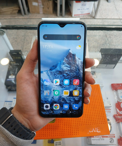 گوشی موبایل کارکرده شیائومی مدل Note 8 سالم و تمیز حافظه ۶۴گیگ رم ۴